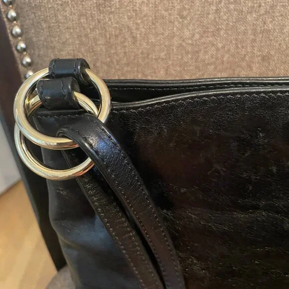 Holt Renfrew Vintage Leather Black Bag - Picture 4 of 9